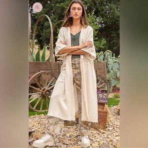 POL Cream and Tan Women's Duster